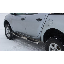 Пороги труба для Mitsubishi l200 2017